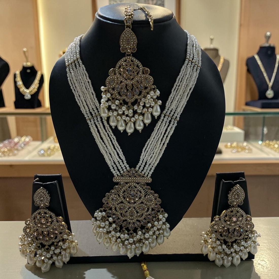 Handcrafted Traditional Bridal Jewelry Set with Intricate Filigree Work, Necklace with Statement Pendant, Matching Earrings and Maang Tikka for Weddings, Ceremonial Wear, and Festive Occasions