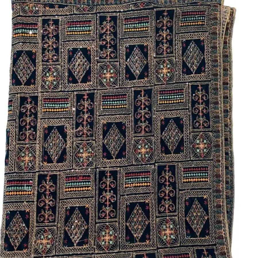 Luxury Embroidered Velvet Shawl – Full Length 2.5 Yards Winter Wrap | Premium Geometrical Needlework Dupatta Available in Black, Navy Blue & Teal